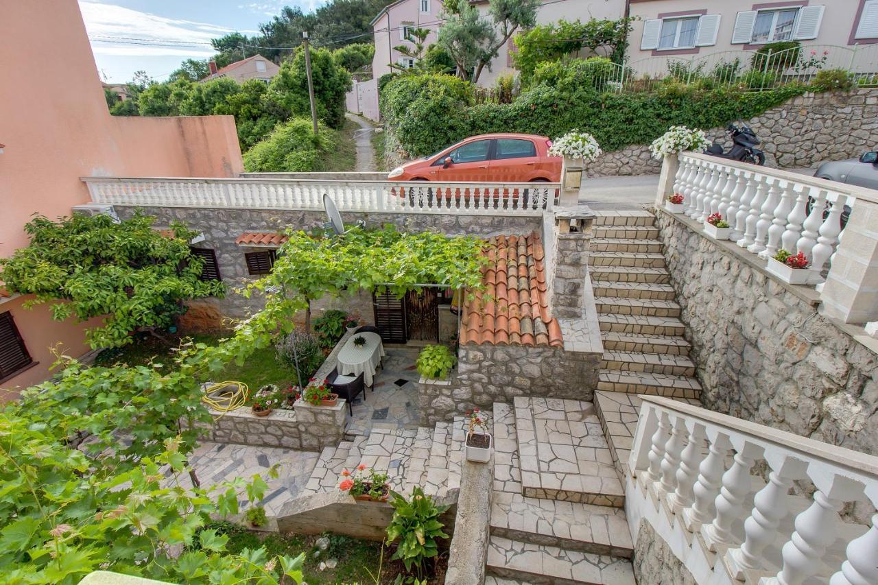 Biserka Apartma Mali Losinj