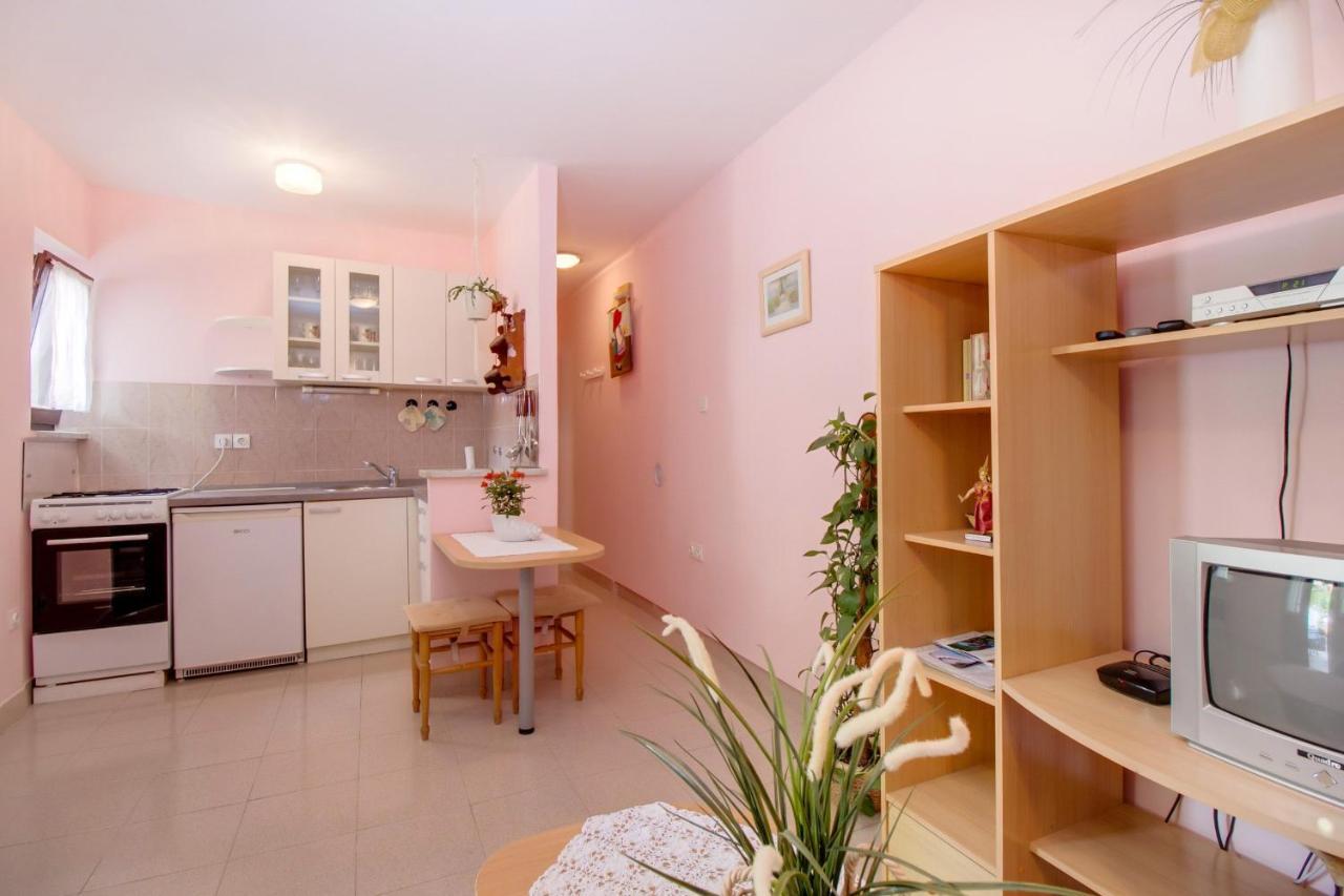 Biserka Apartment *